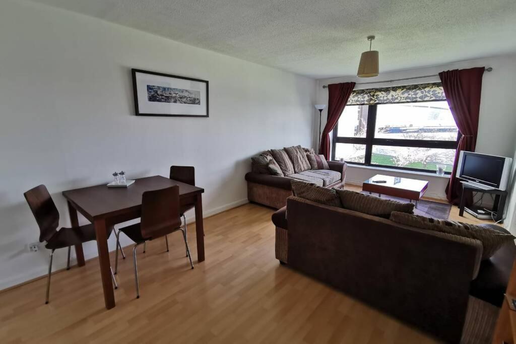 Riverview Apartment Glasgow Extérieur photo